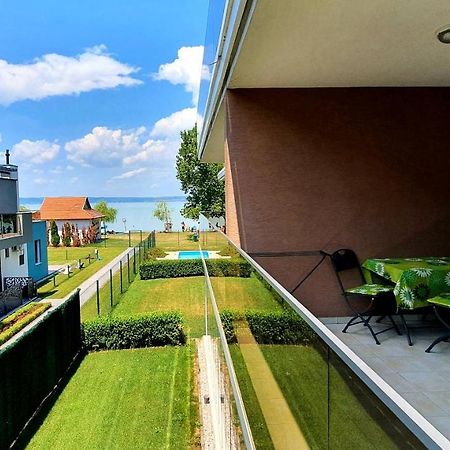 Elegant Apartman Siófok Esterno foto